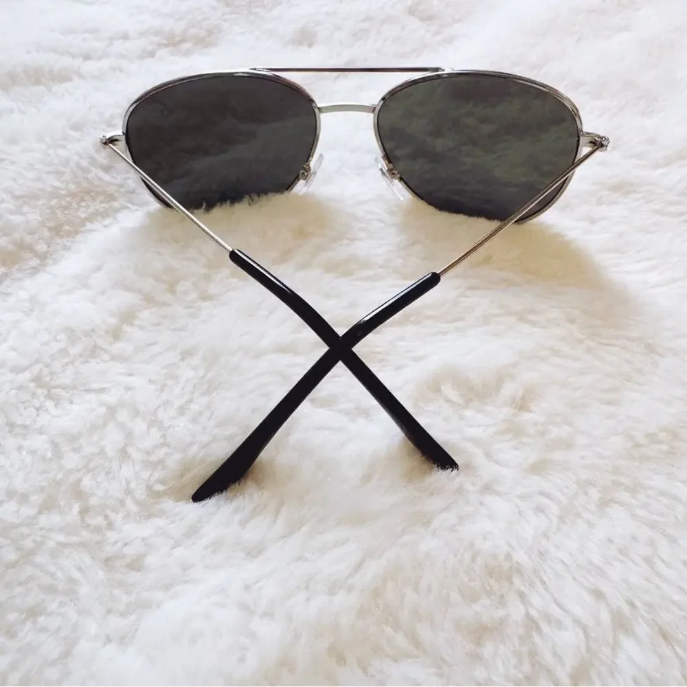 Tommy Silver with Mirrored Lenses Aviator Sunglasses